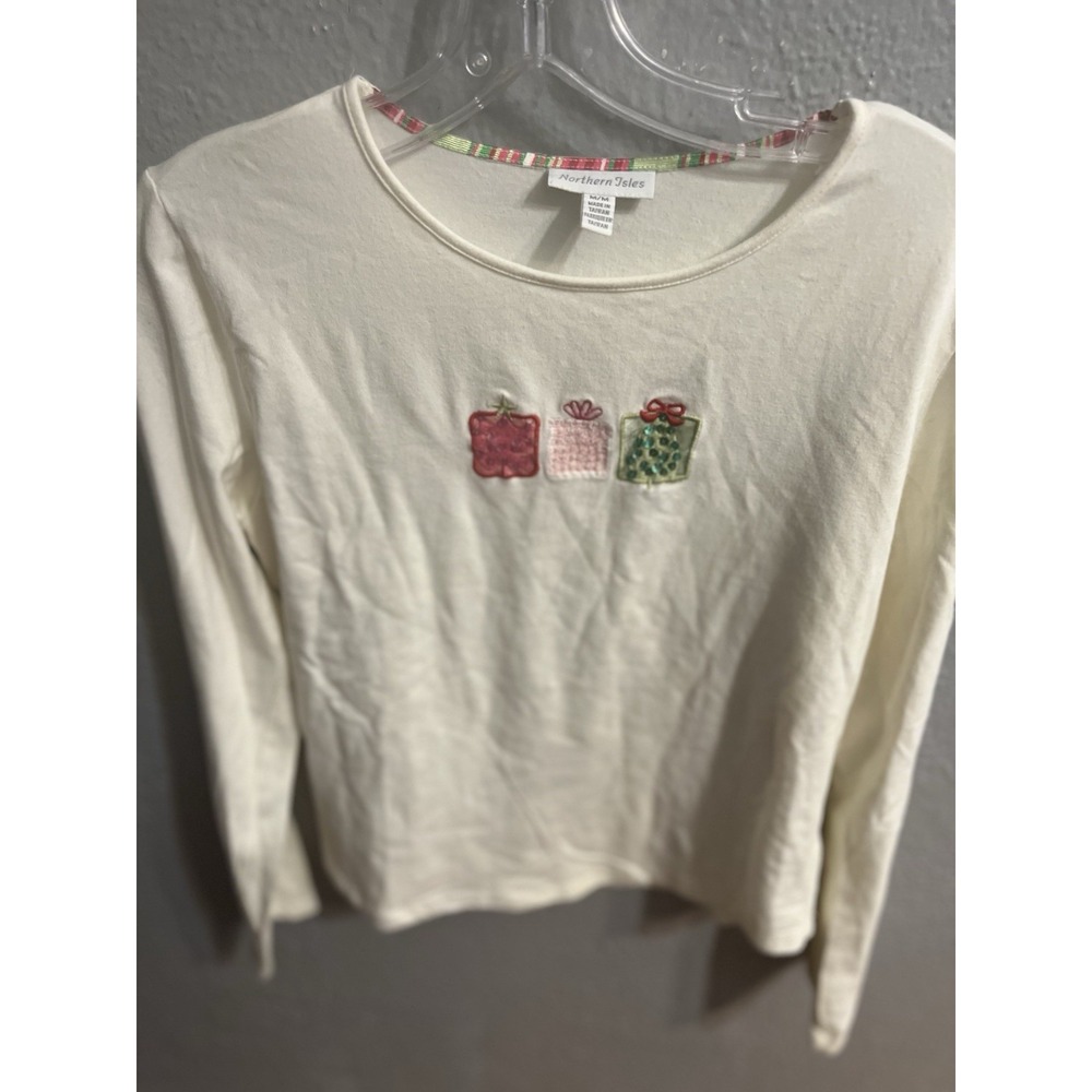 Northern Isles Cream Christmas Shirt Size‎ Medium Women